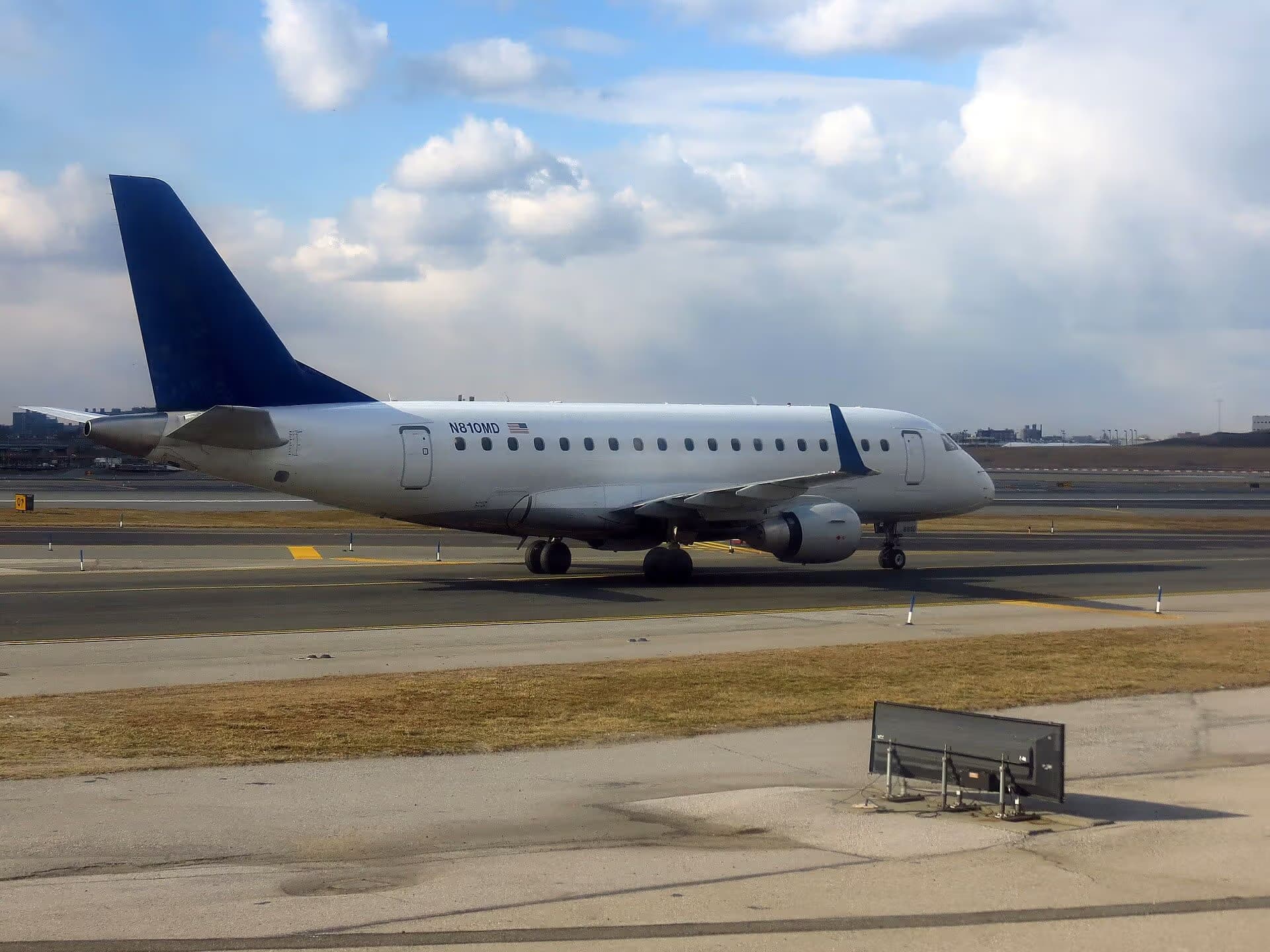 N810MD — Embraer