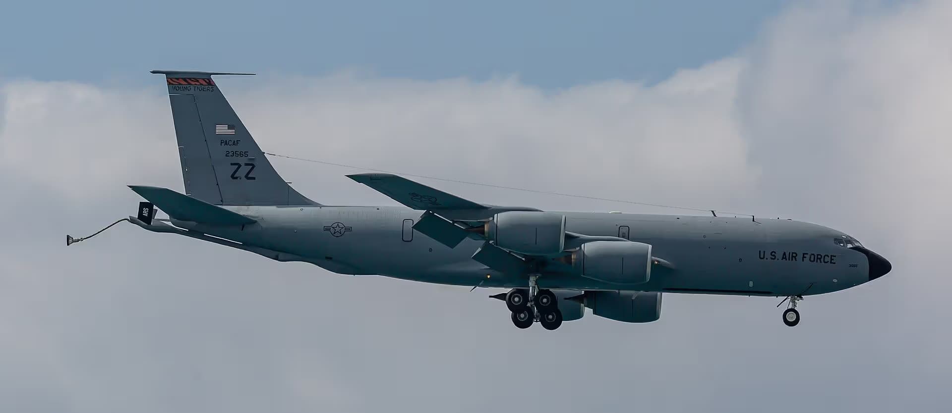 Unidentified — Boeing