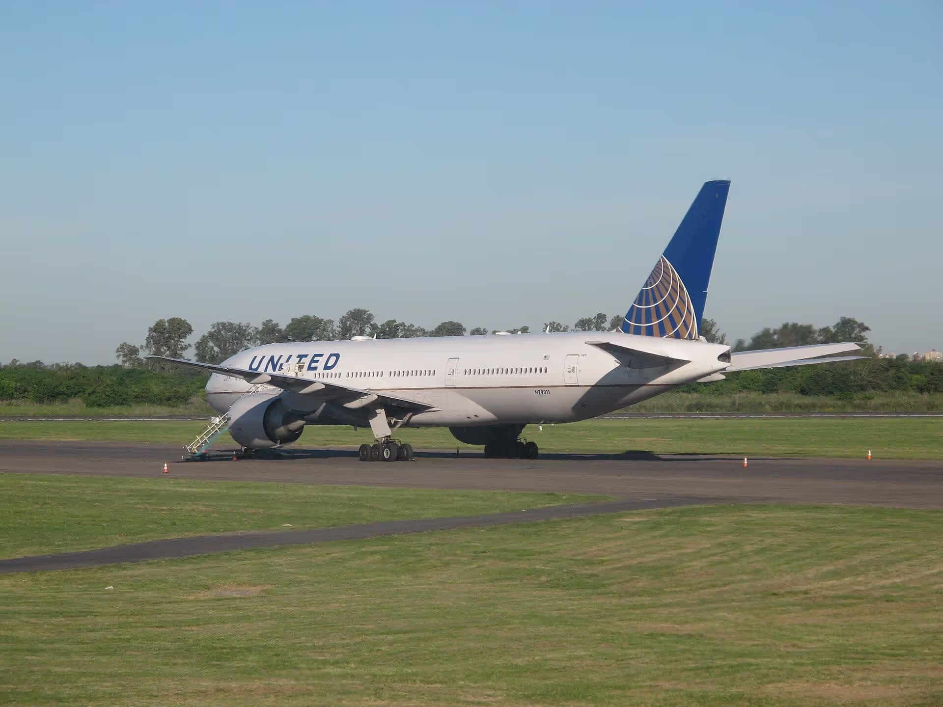 N79011 — Boeing