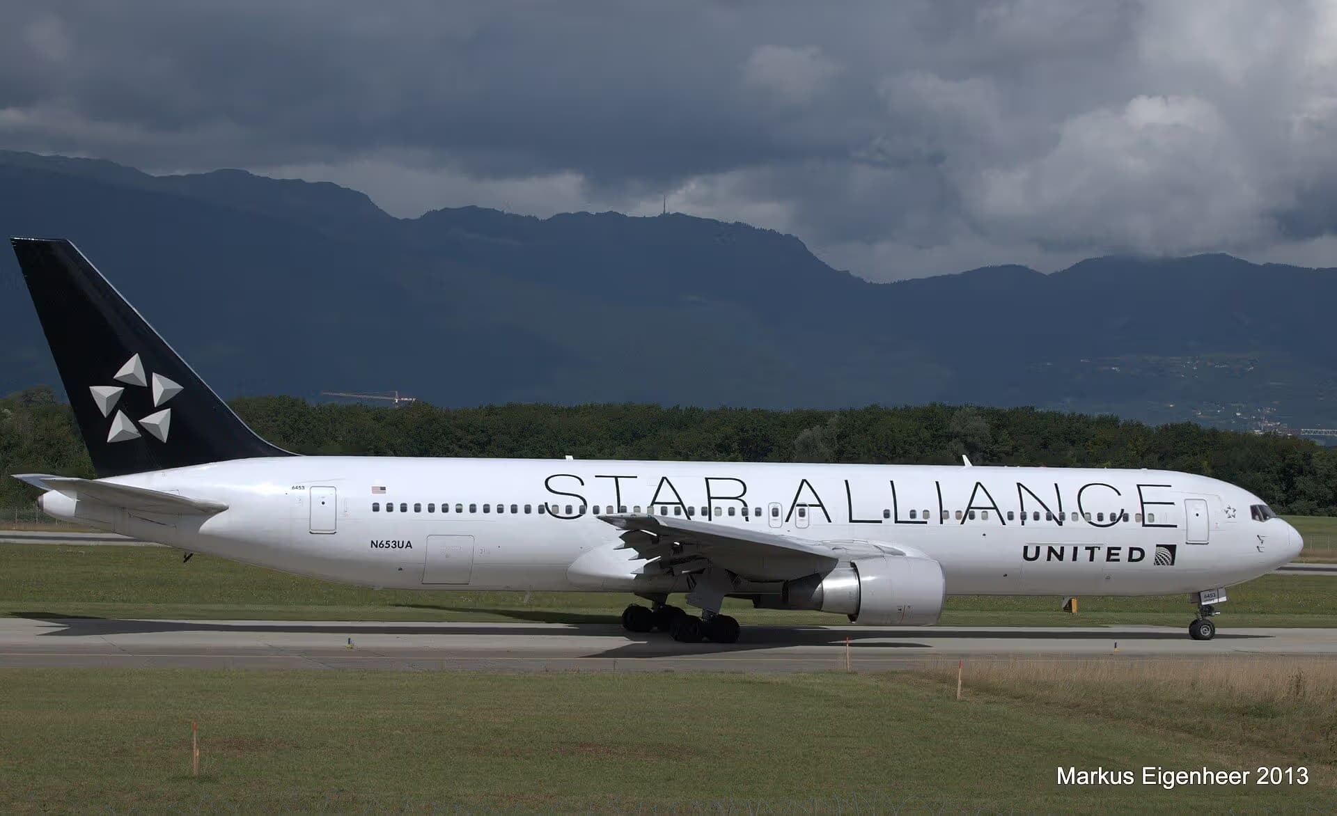 N653UA — Boeing