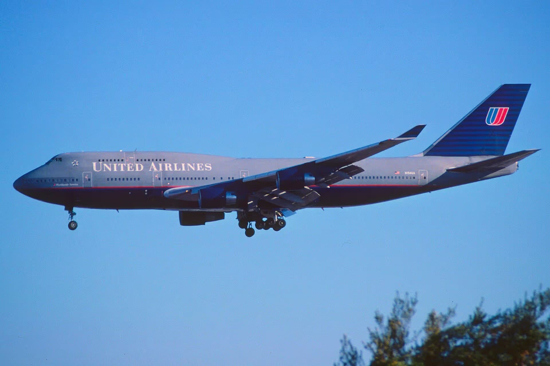 N194UA — Boeing