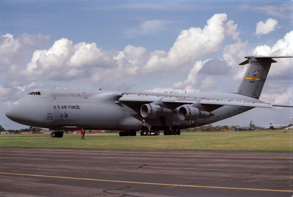 Unidentified — Aircraft