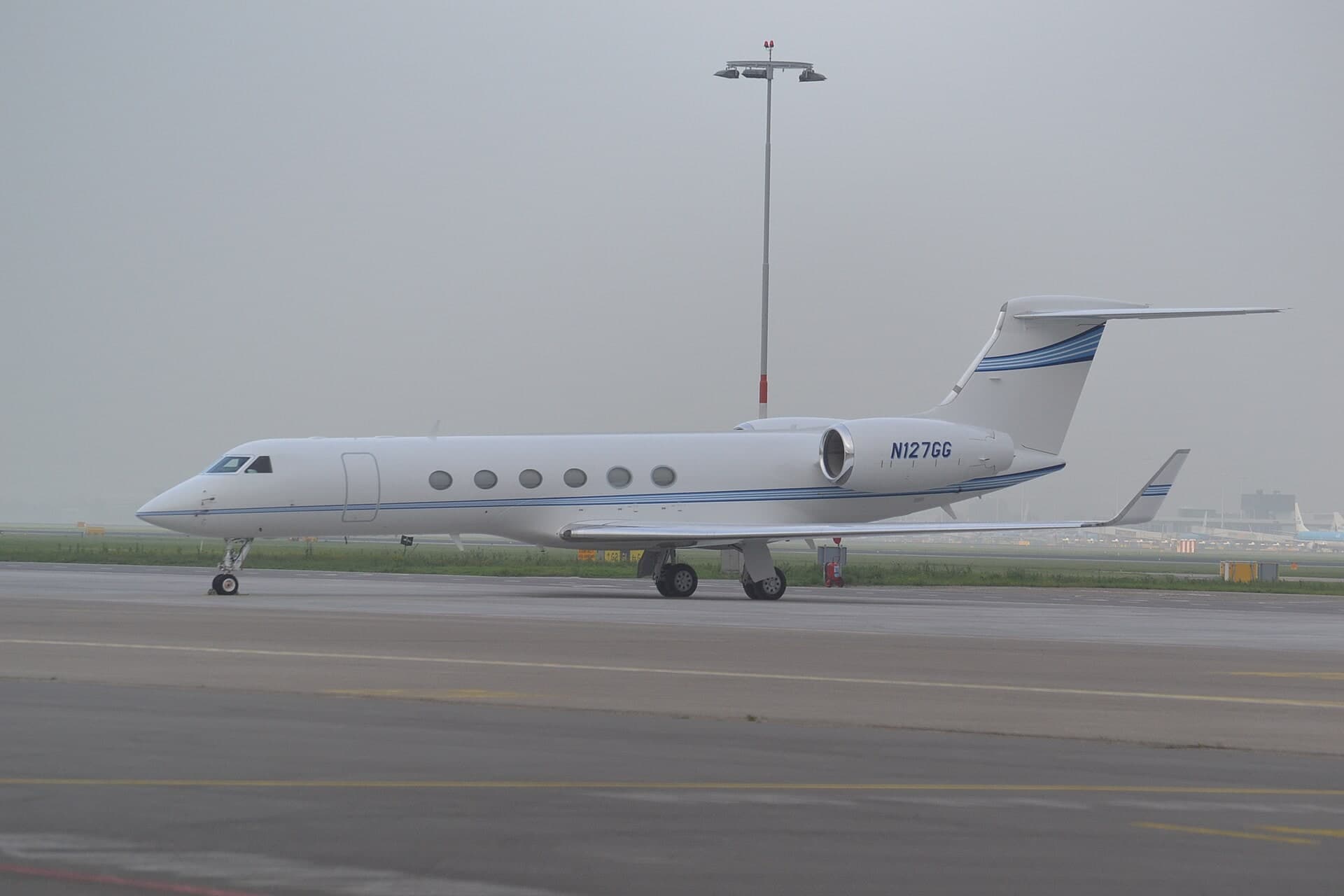 N127GG — Business jet