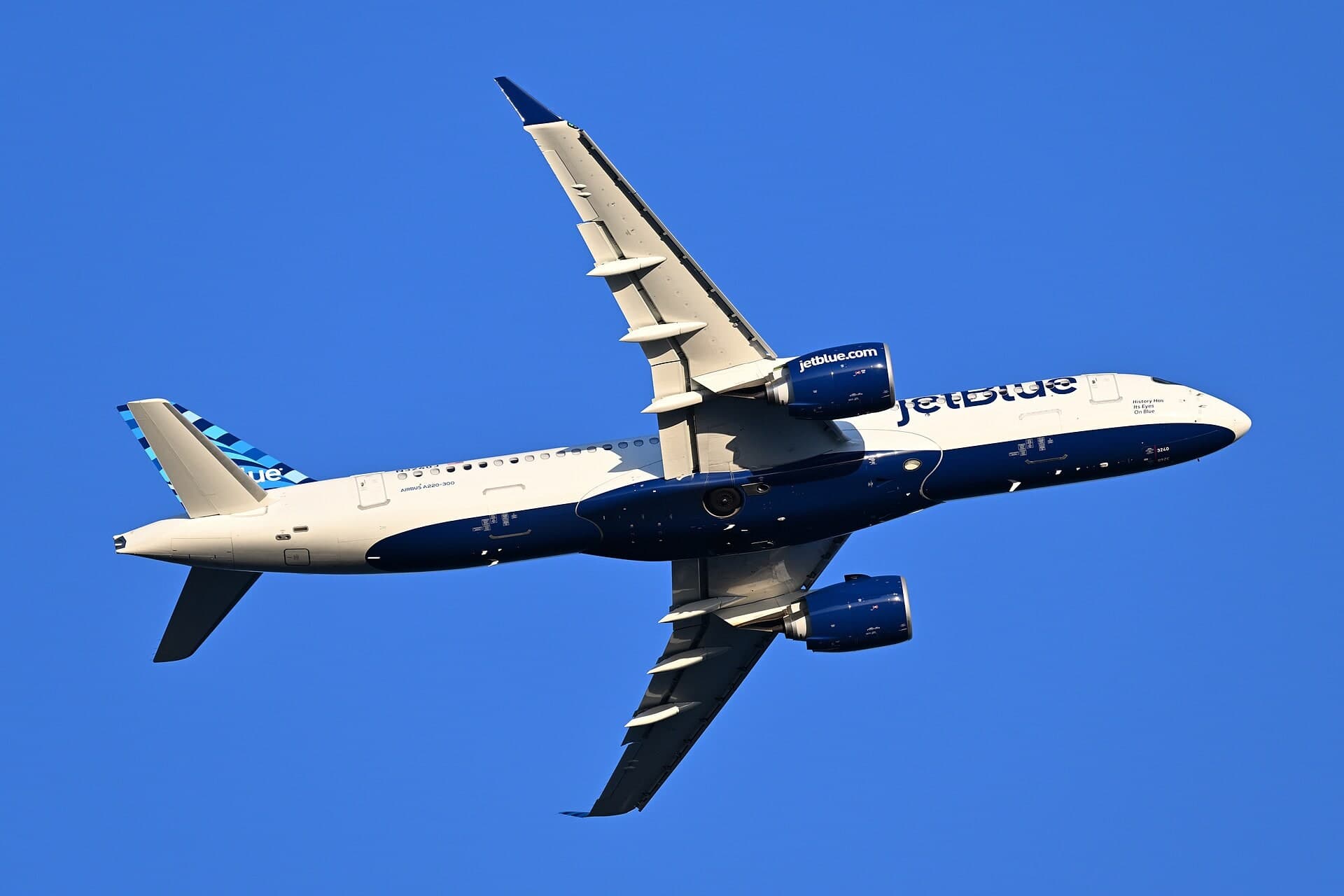 N3240J — Airbus