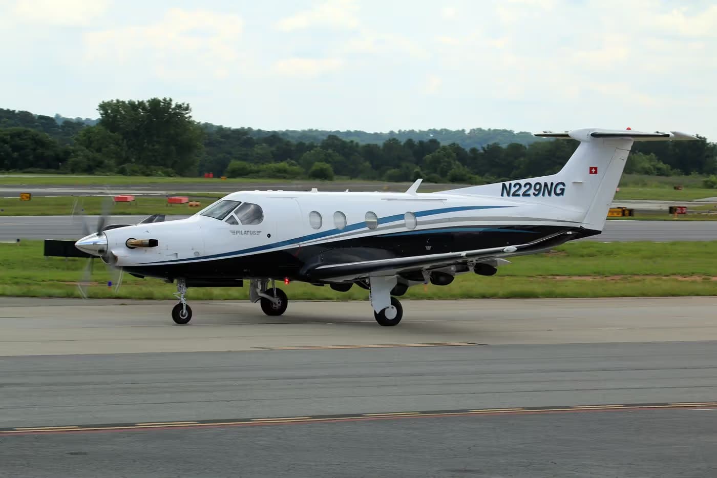N229NG — Pilatus