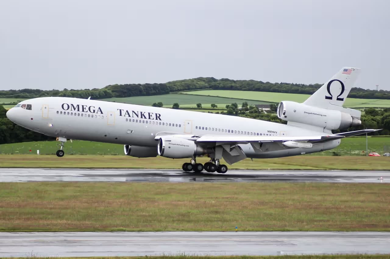 N974VV — Douglas