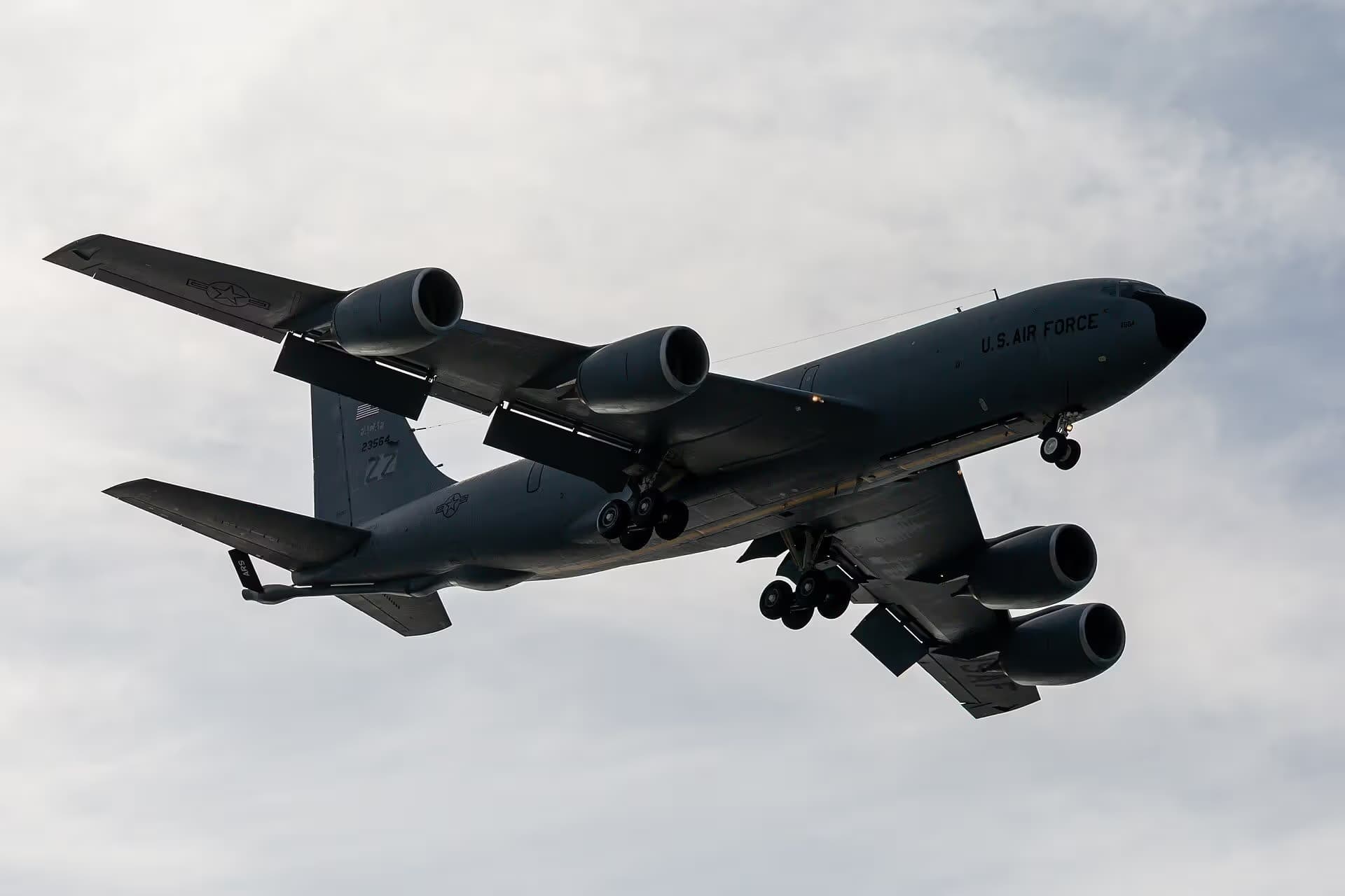 Unidentified — Boeing