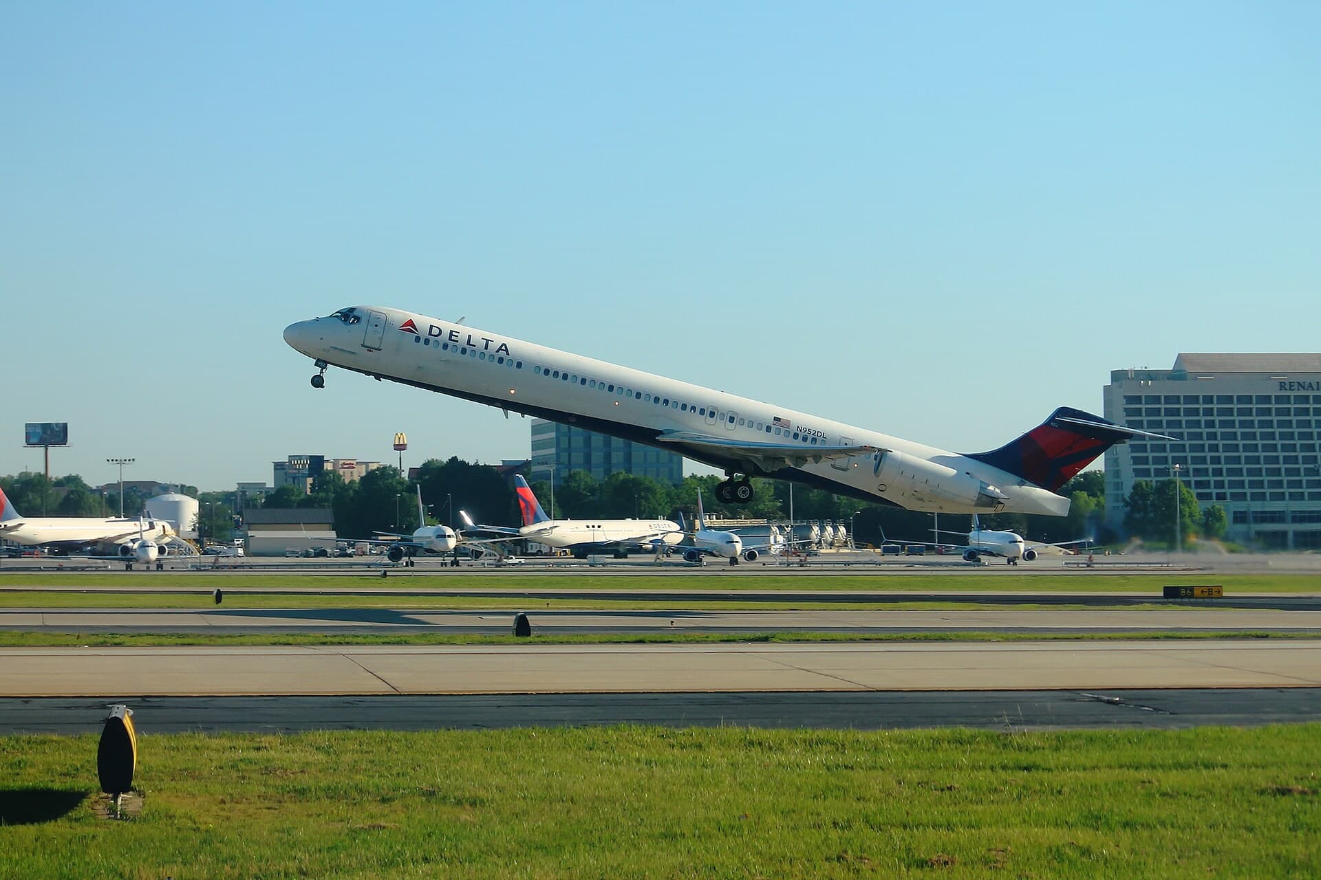 N952DL — Aircraft