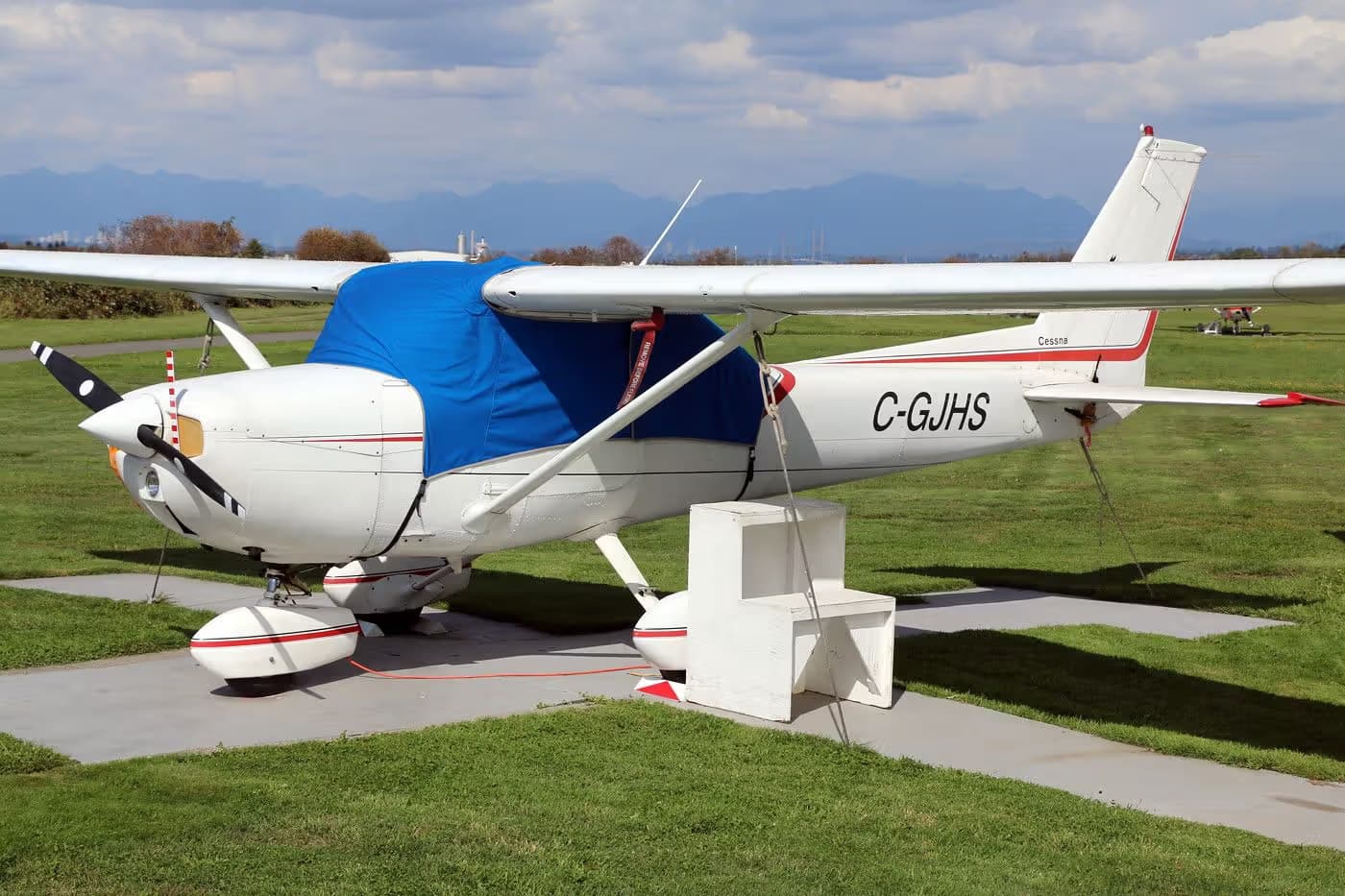 C-GJHS — Cessna