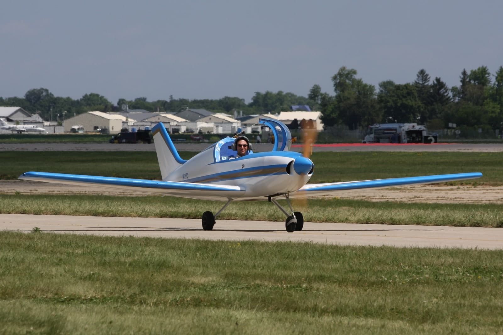 N127D — Single-engine aircraft