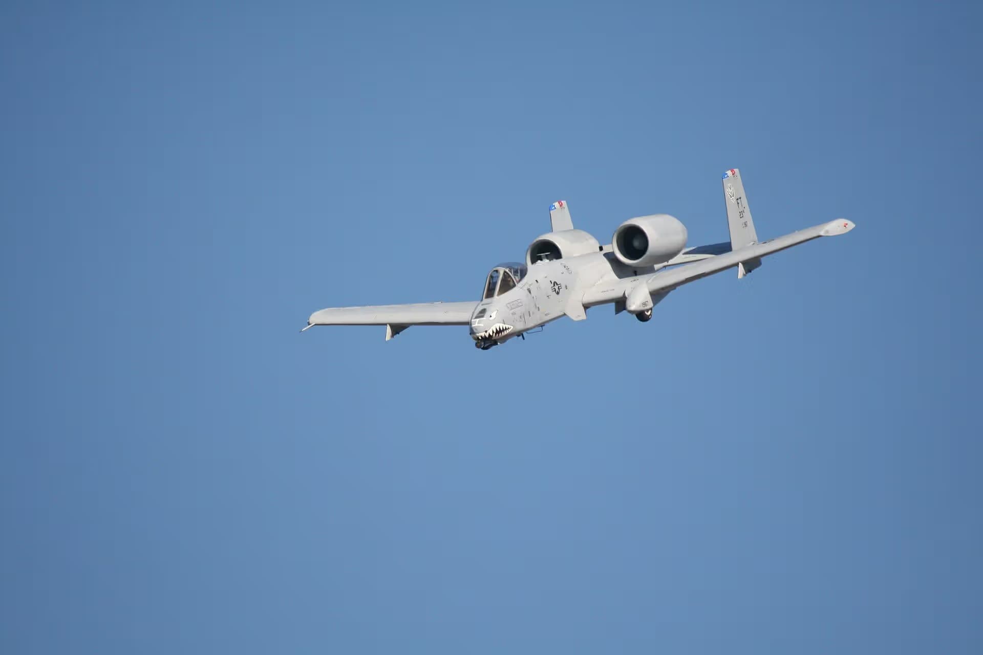 Unidentified — Twin-engine aircraft