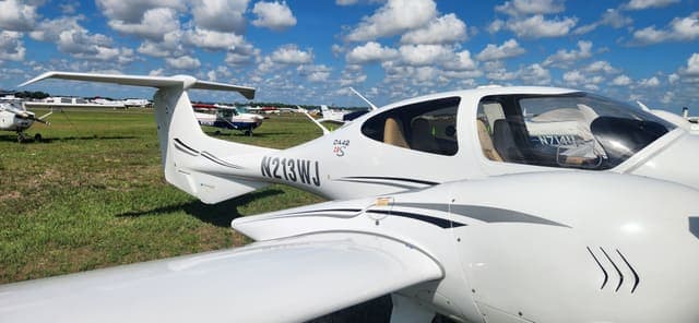 N213WJ - Diamond DA 42