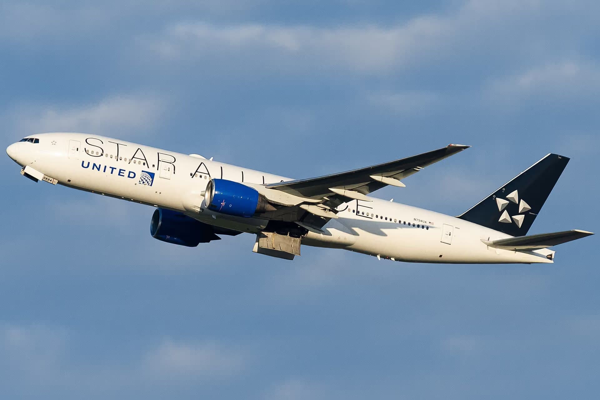 N794UA — Boeing