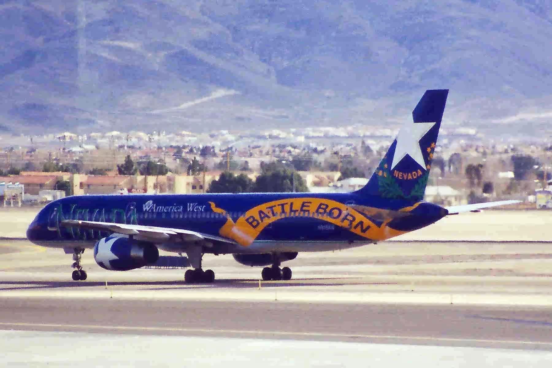 N915AW — Twin-engine aircraft
