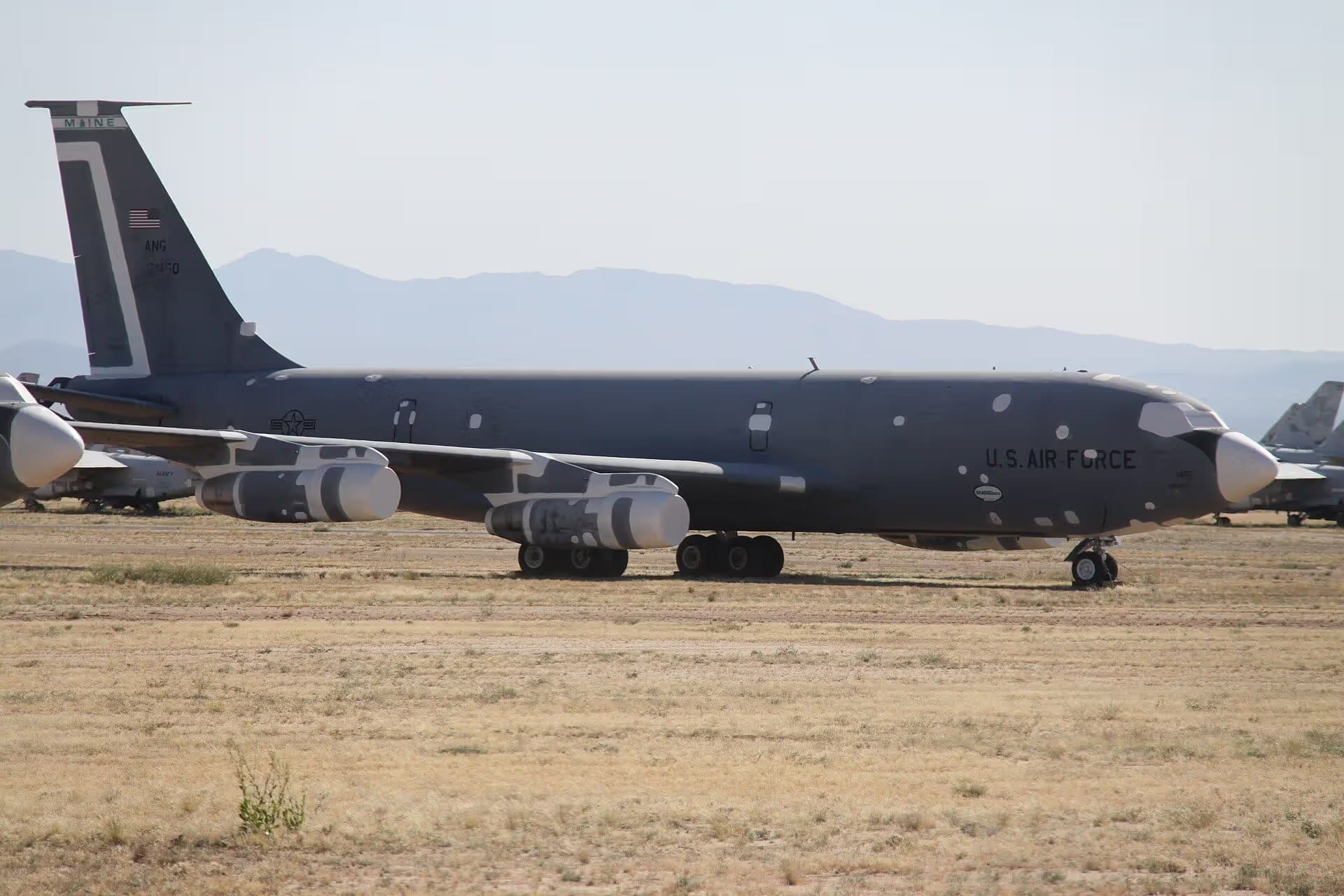 Unidentified — Boeing