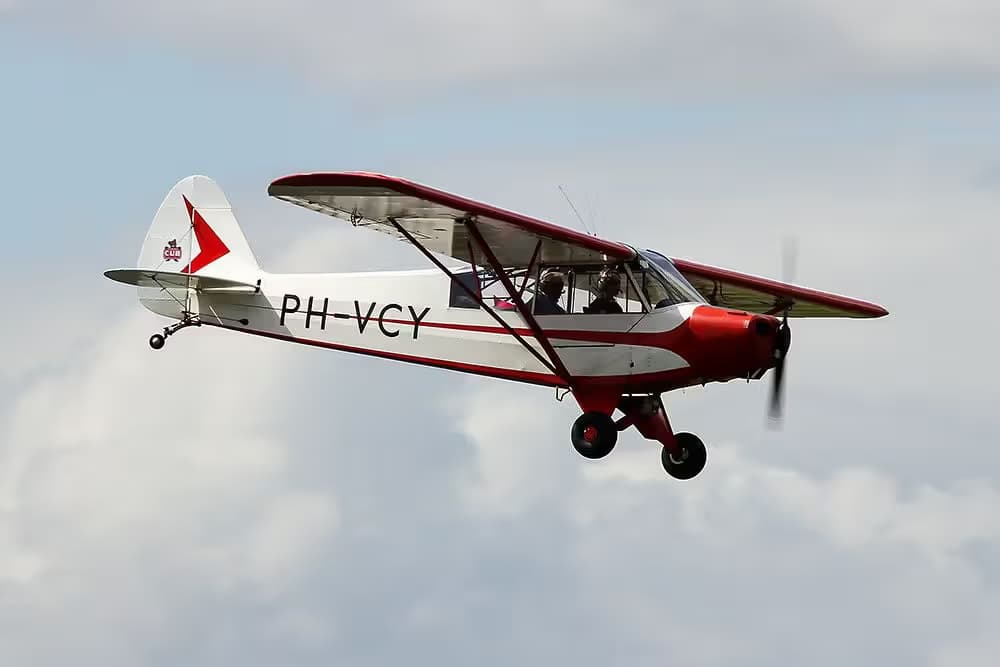 PH-VCY — Piper