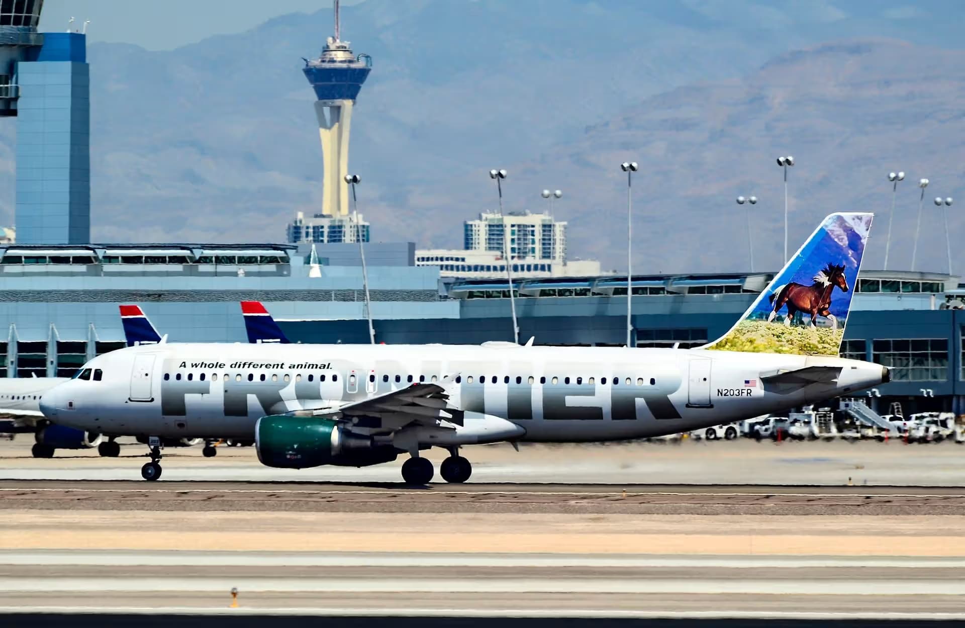 N203FR — Twin-engine aircraft