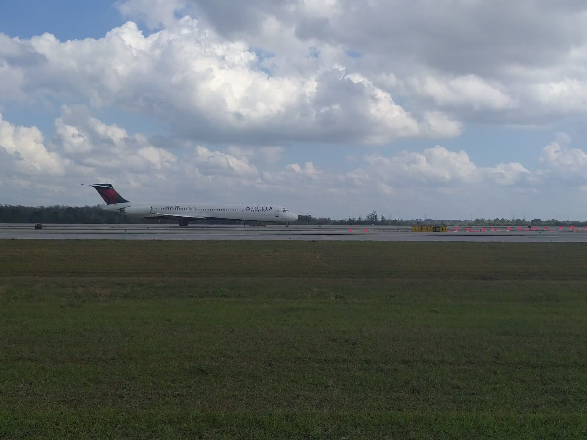 N926DL — Aircraft
