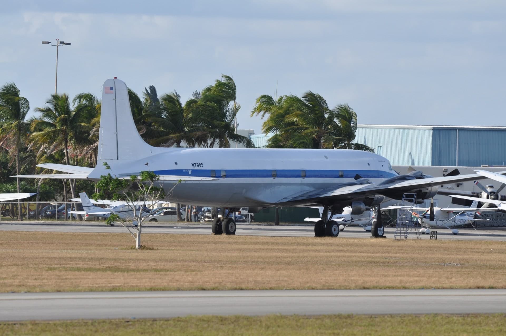 N70BF — Douglas