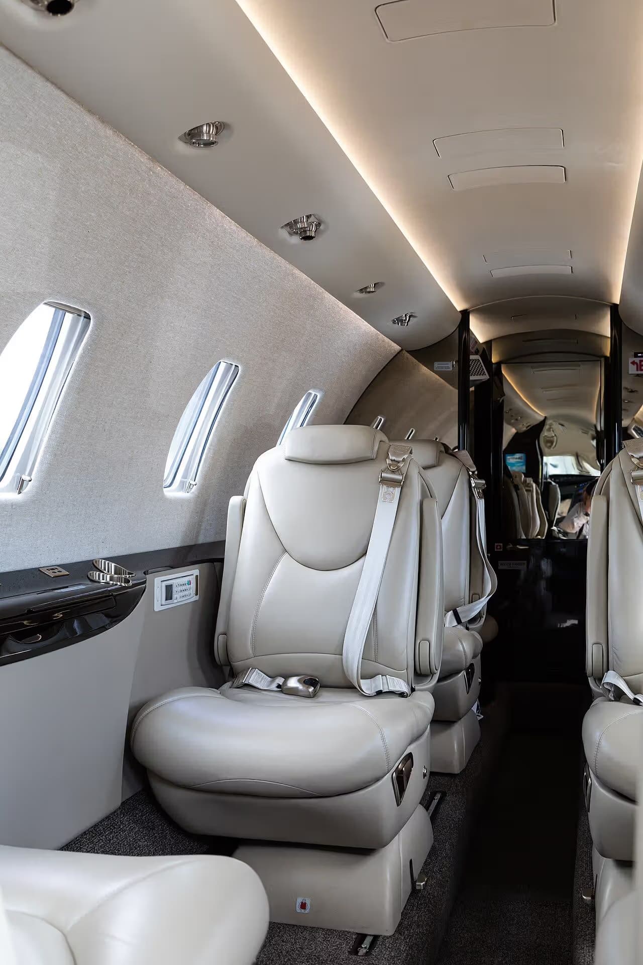 N139XL — Business jet