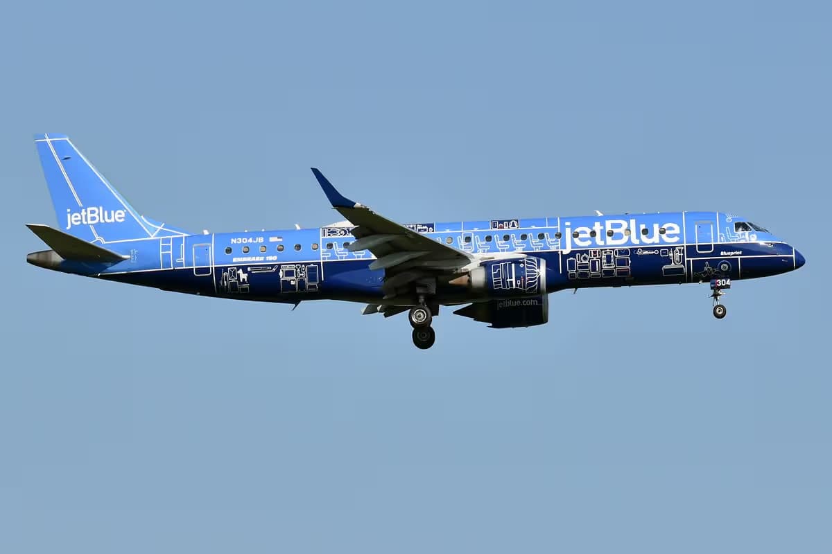 N304JB — Embraer