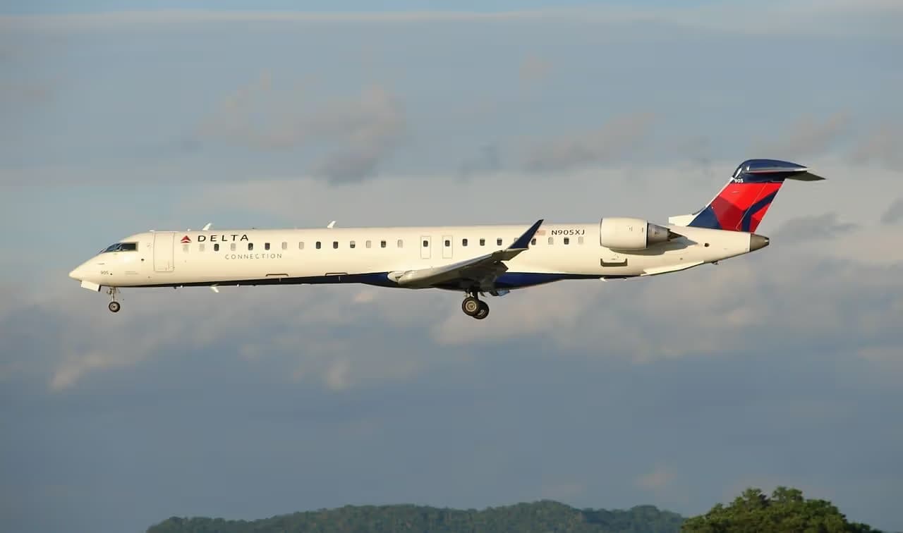 N905XJ — Bombardier