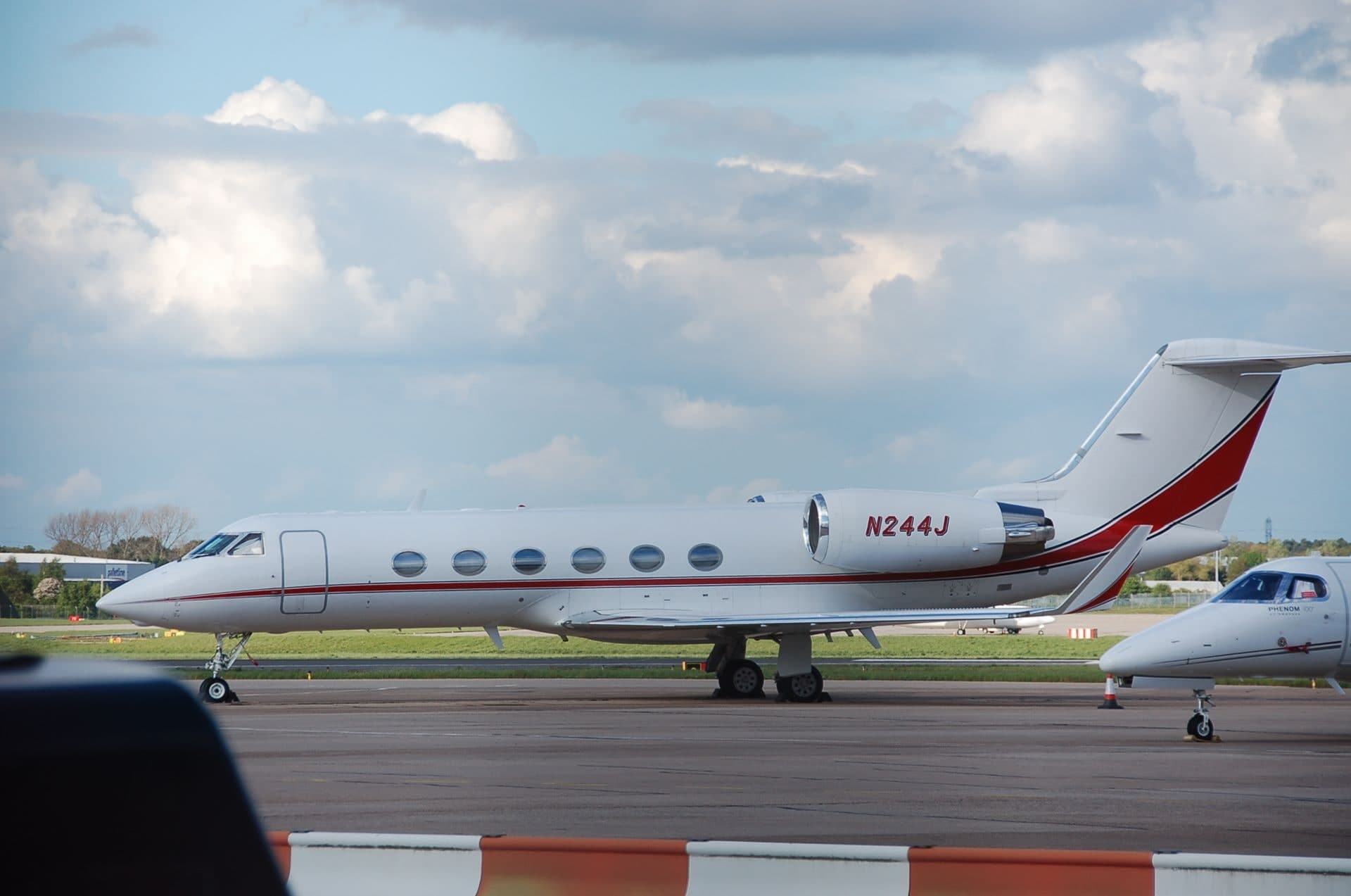 N244J — Business jet