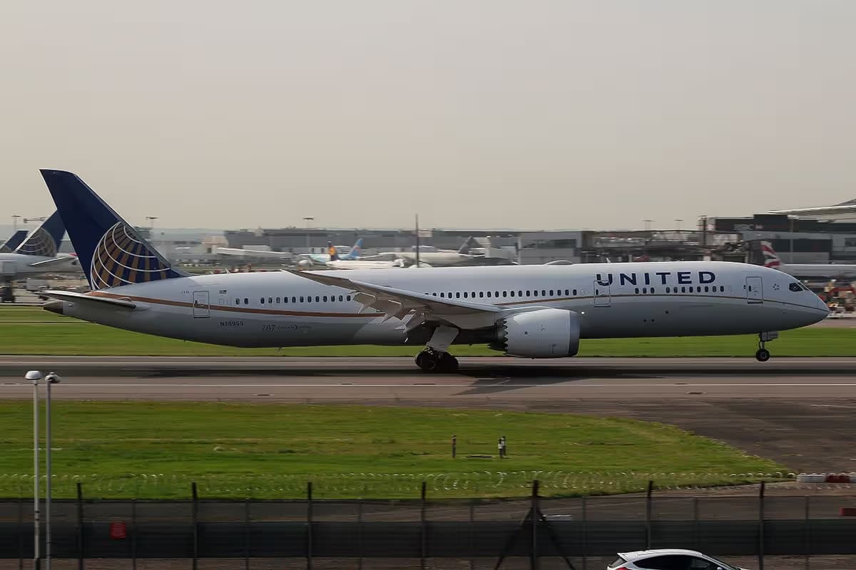 N38955 — Boeing