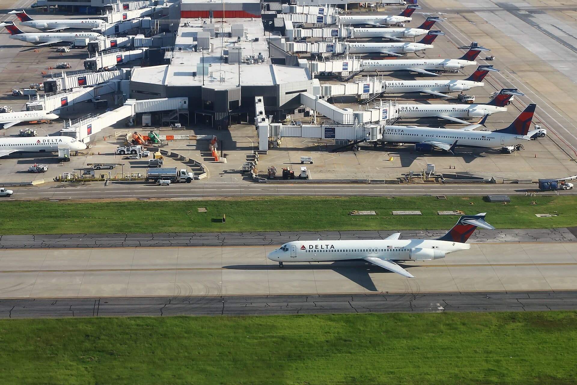N956AT — Aircraft
