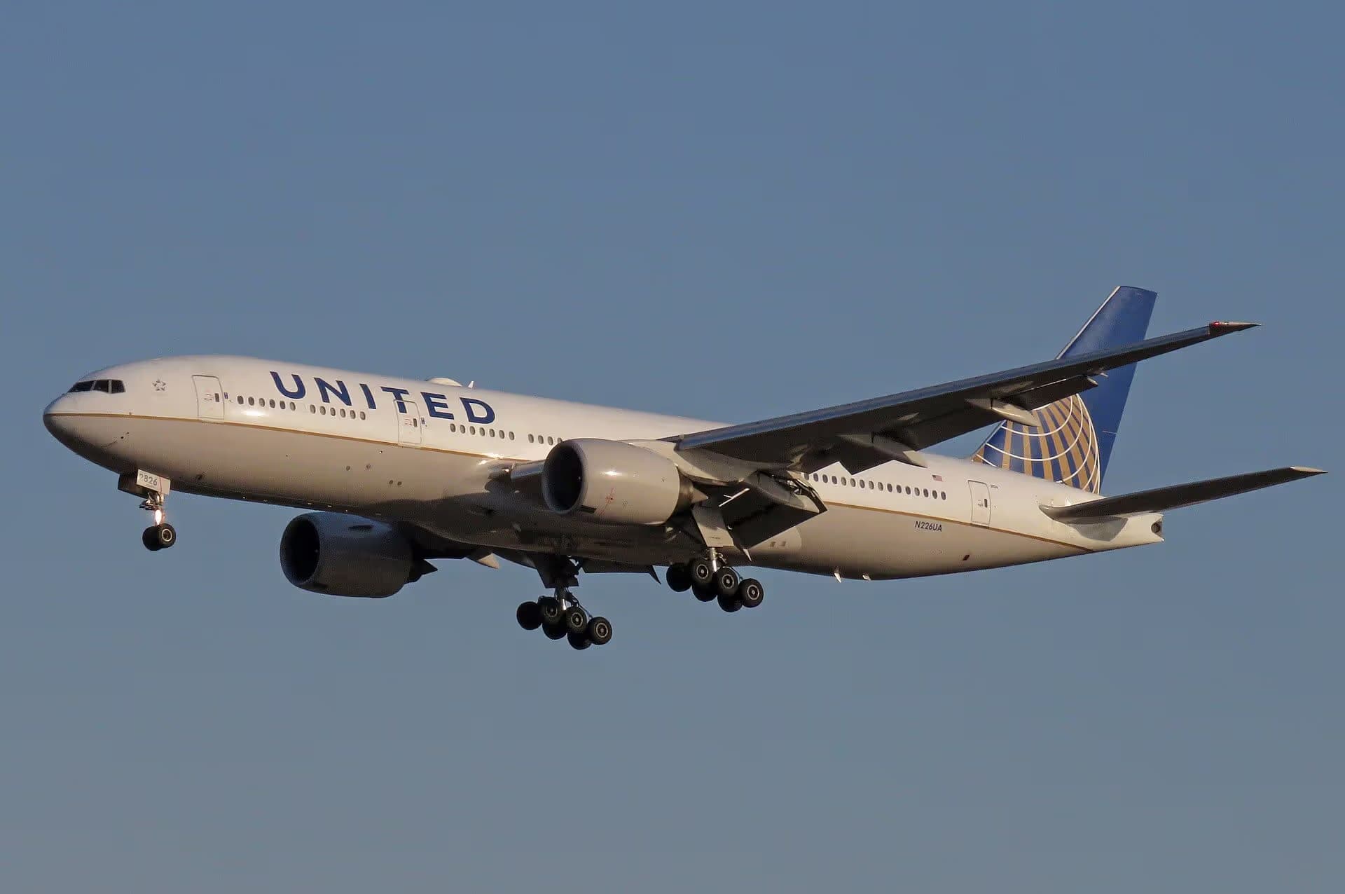 N226UA — Boeing