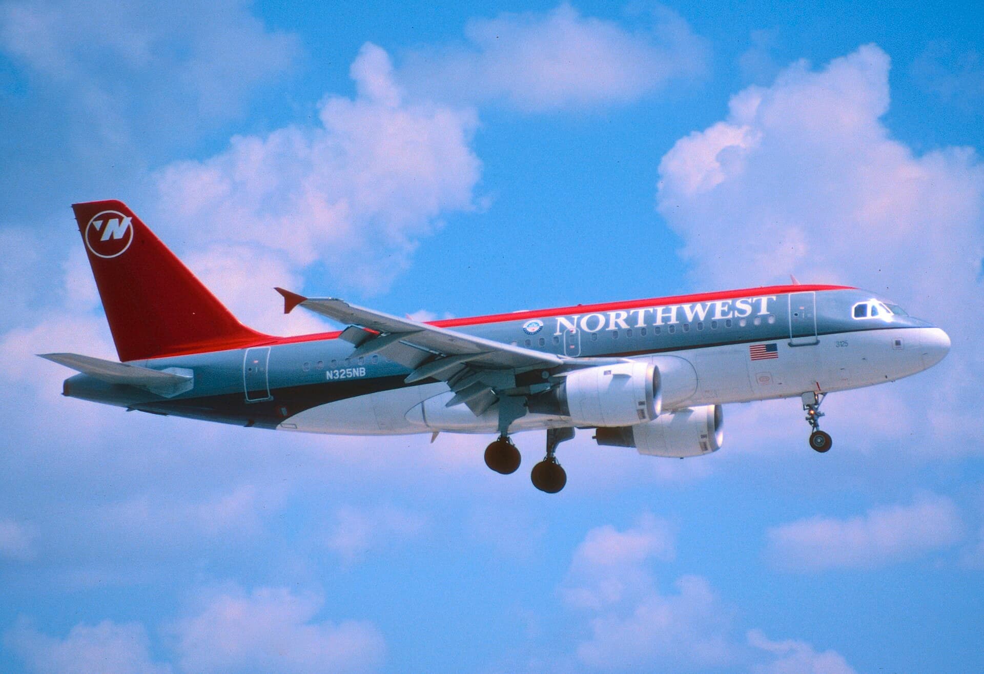 N325NB — Airbus