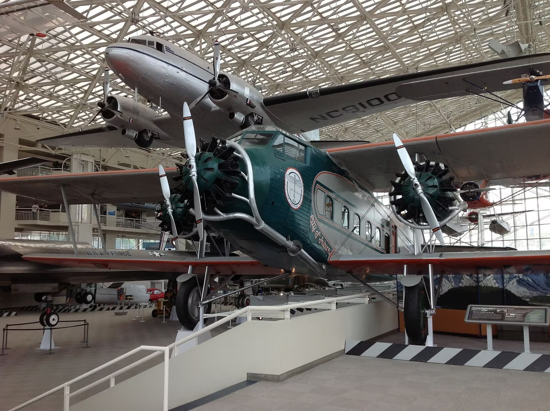 Unidentified — Boeing