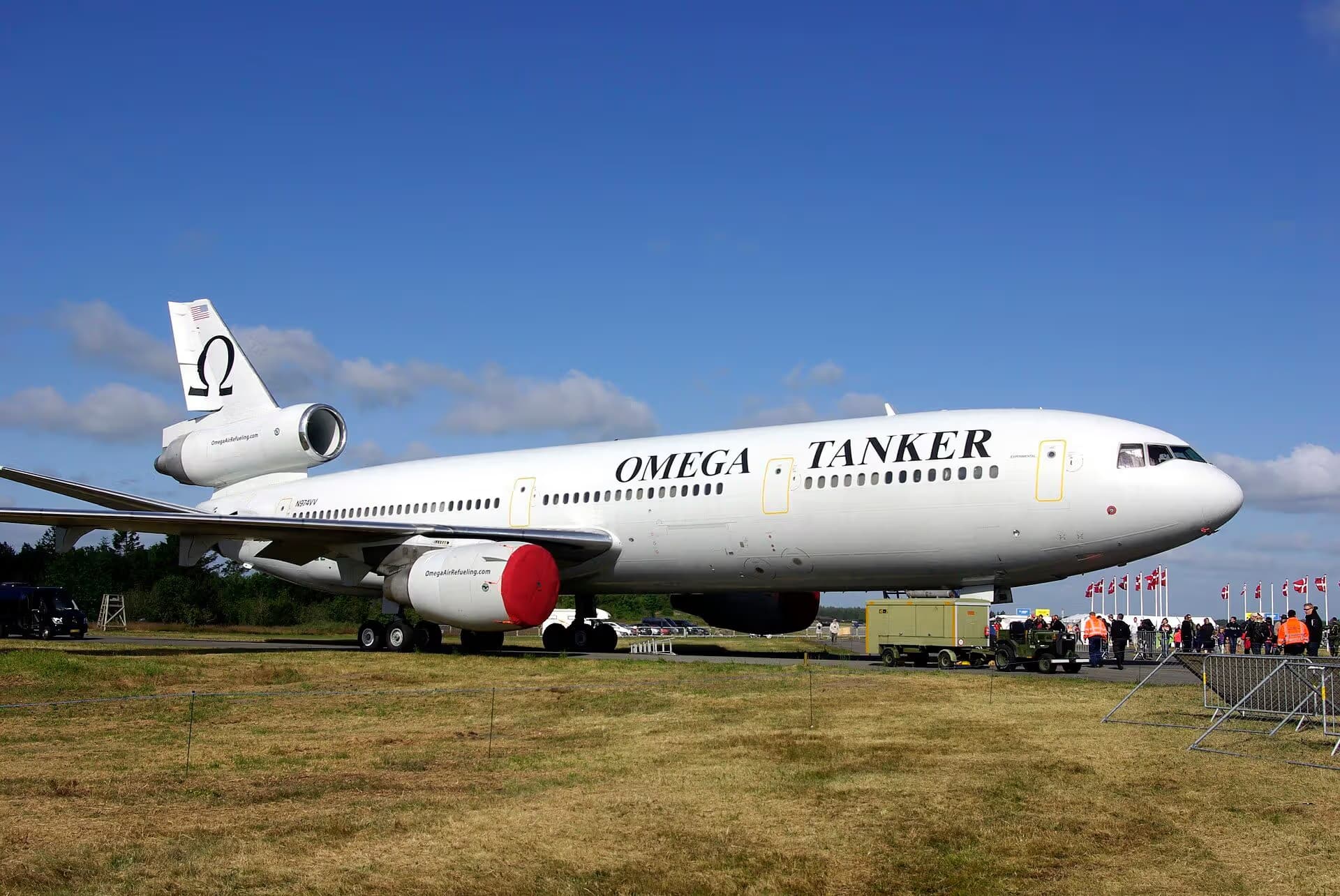 N974VV — Douglas