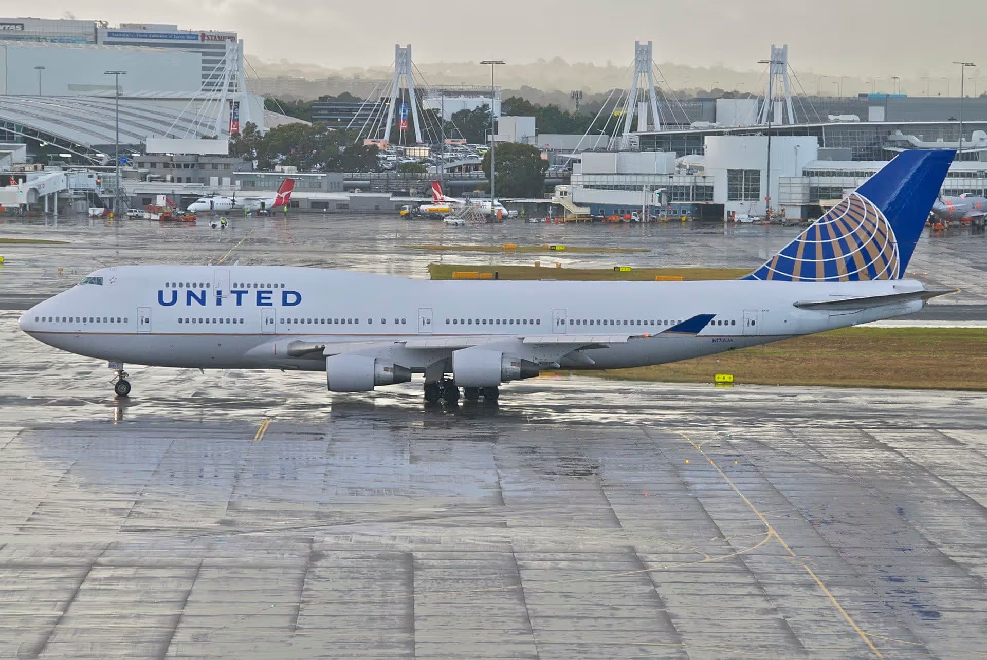 N177UA — Boeing