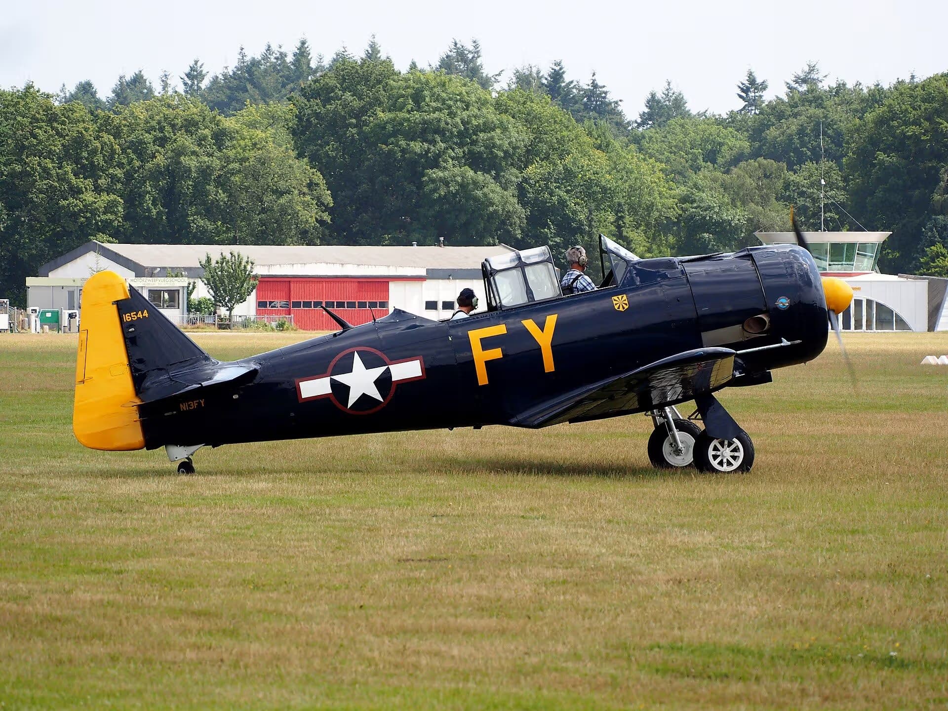N13FY — Warbird at Hilversum Airfield