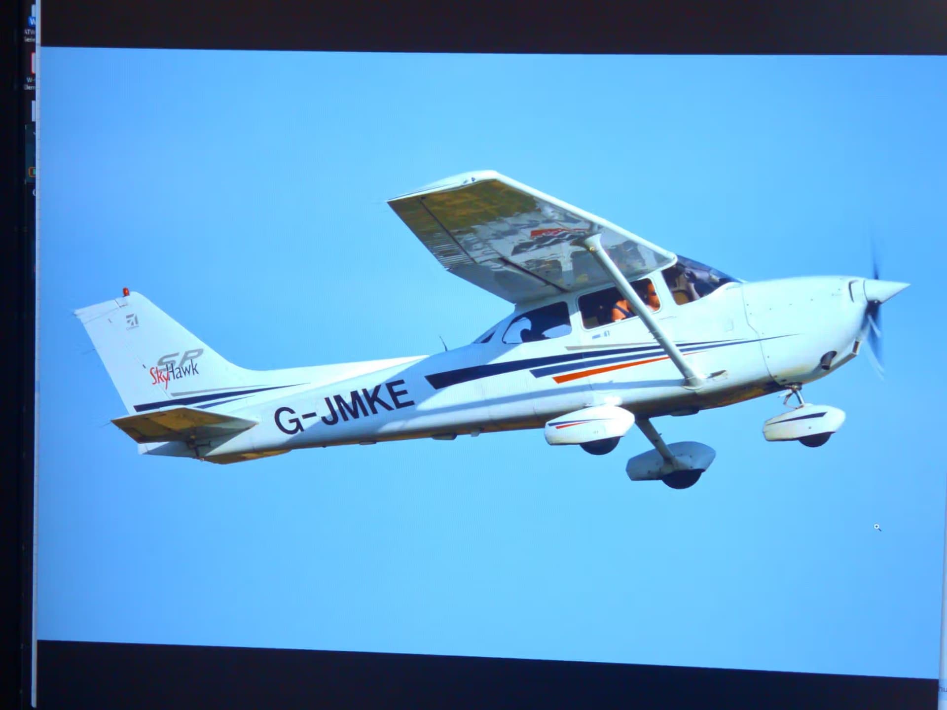 G-JMKE — CESSNA AIRCRAFT COMPANY CESSNA 172S at Deep Forest Airport