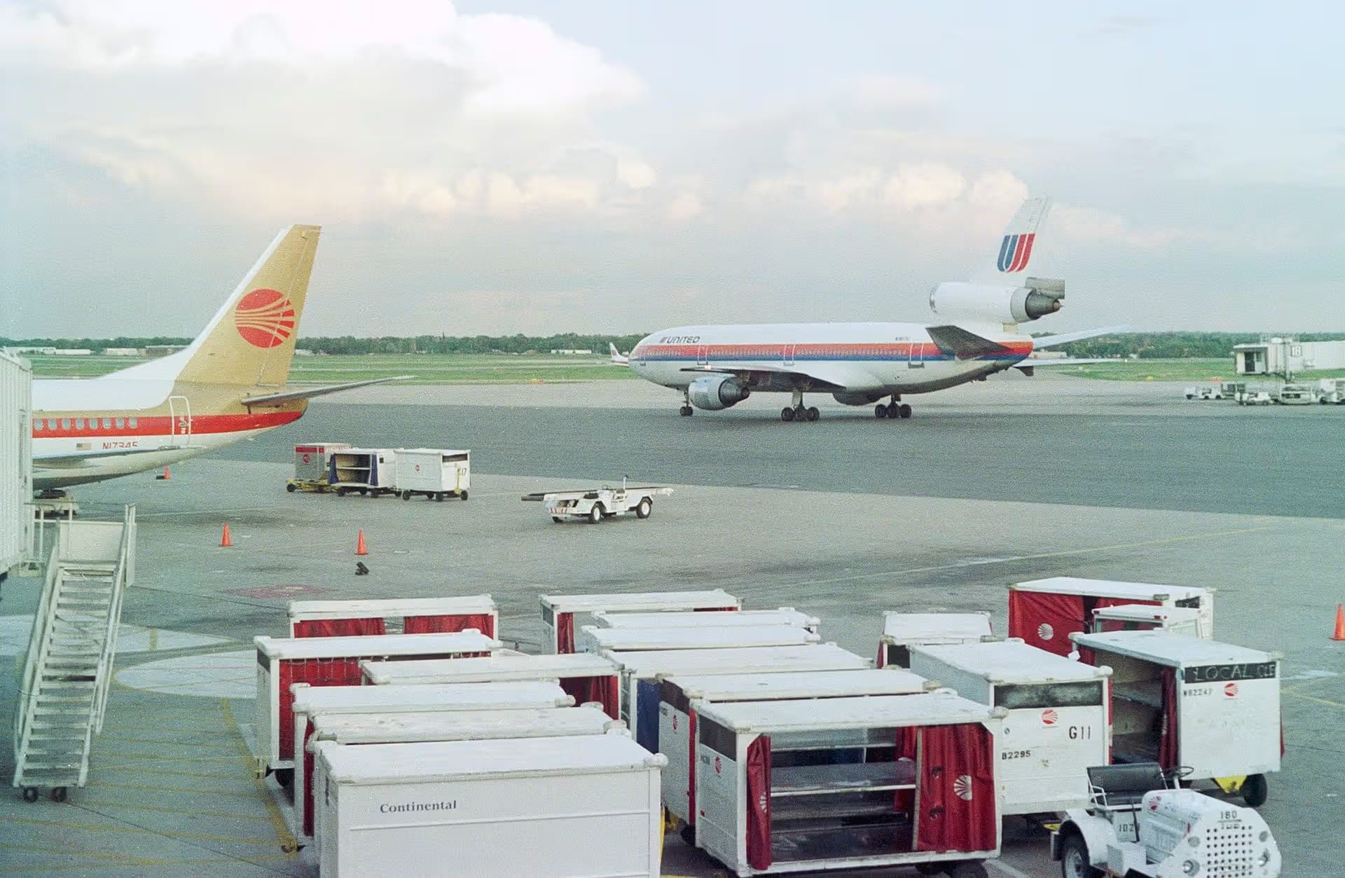 N1807U — Douglas