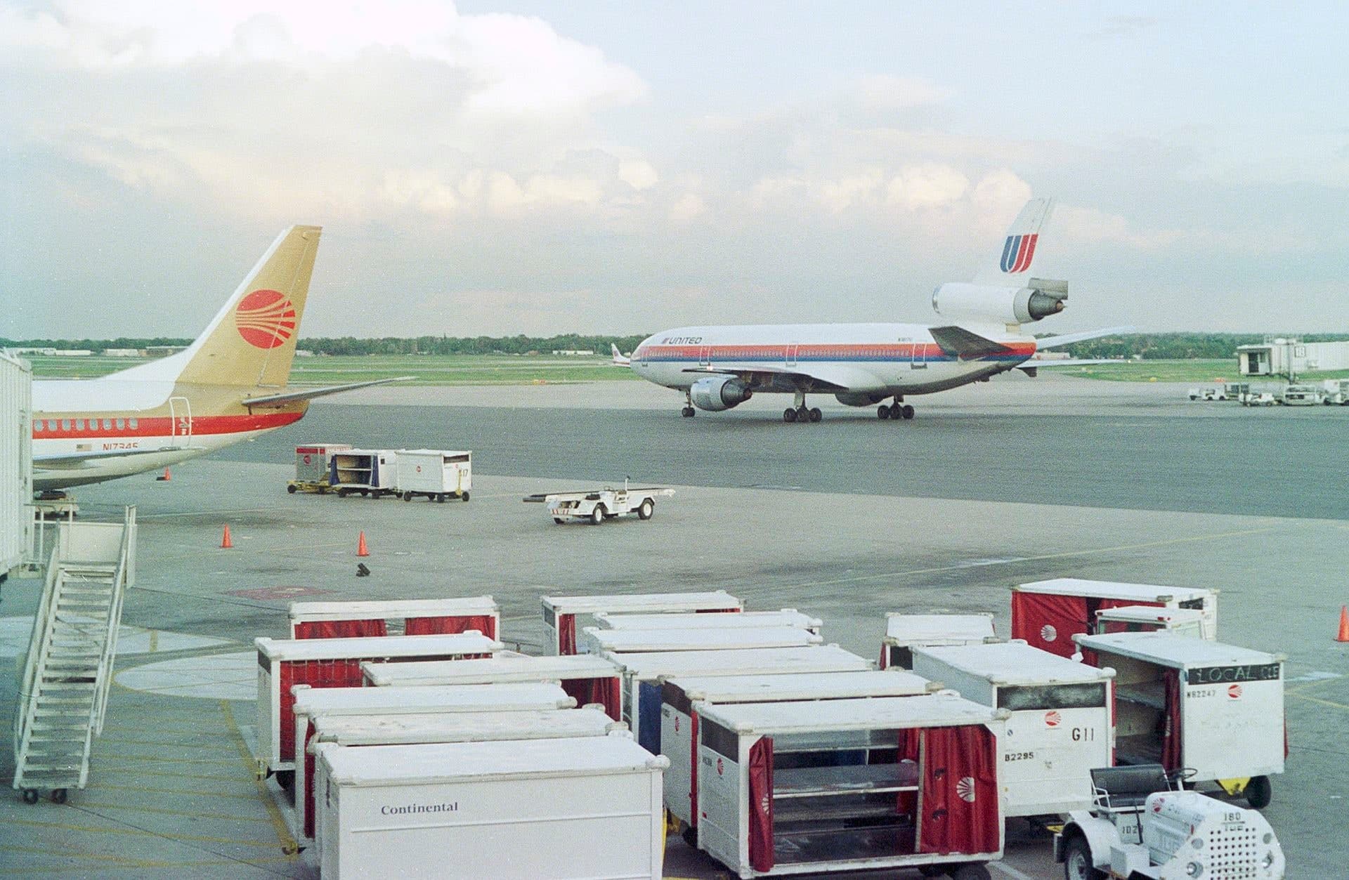 N1807U — Douglas