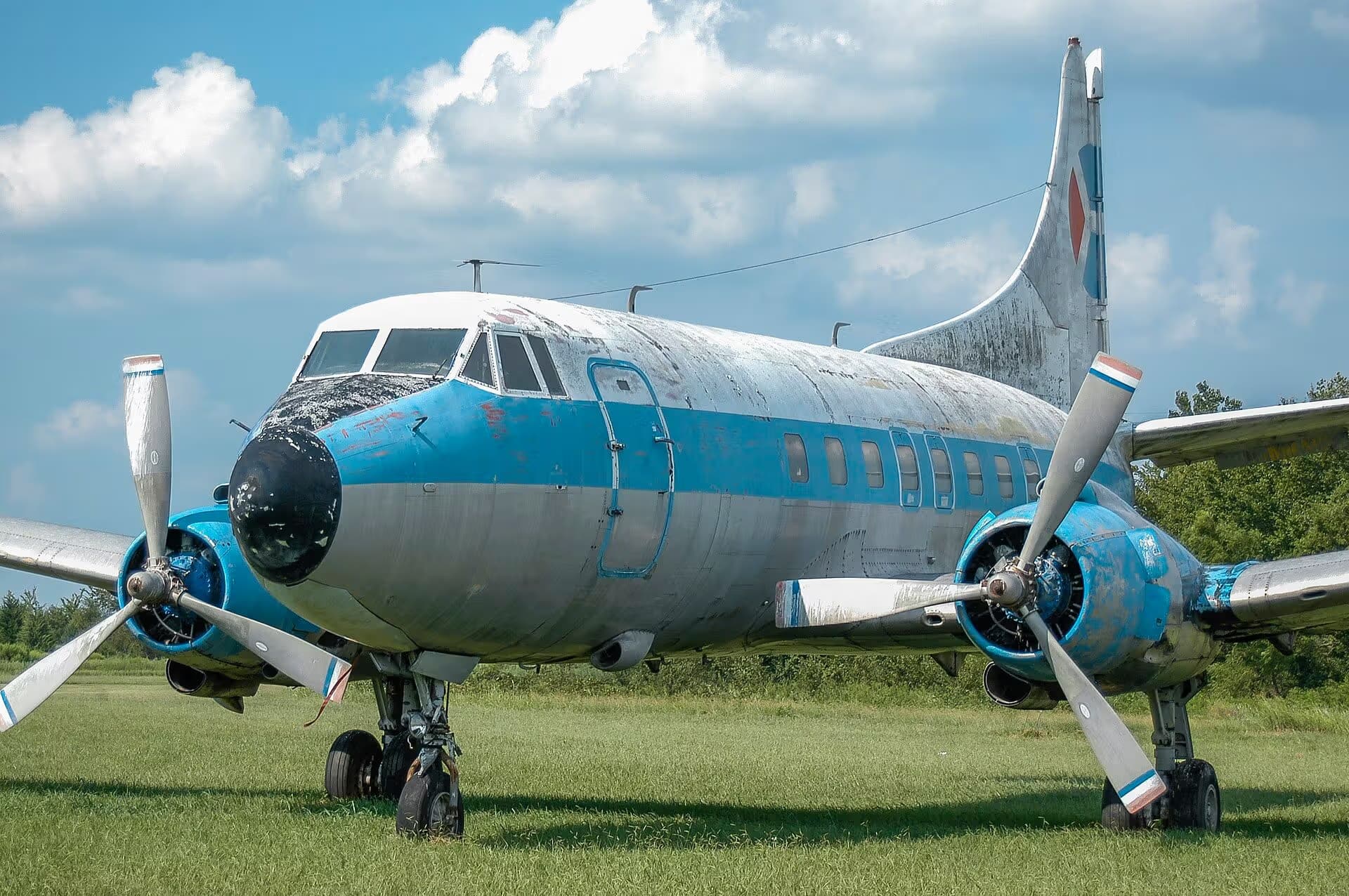 N255S — Twin-engine aircraft