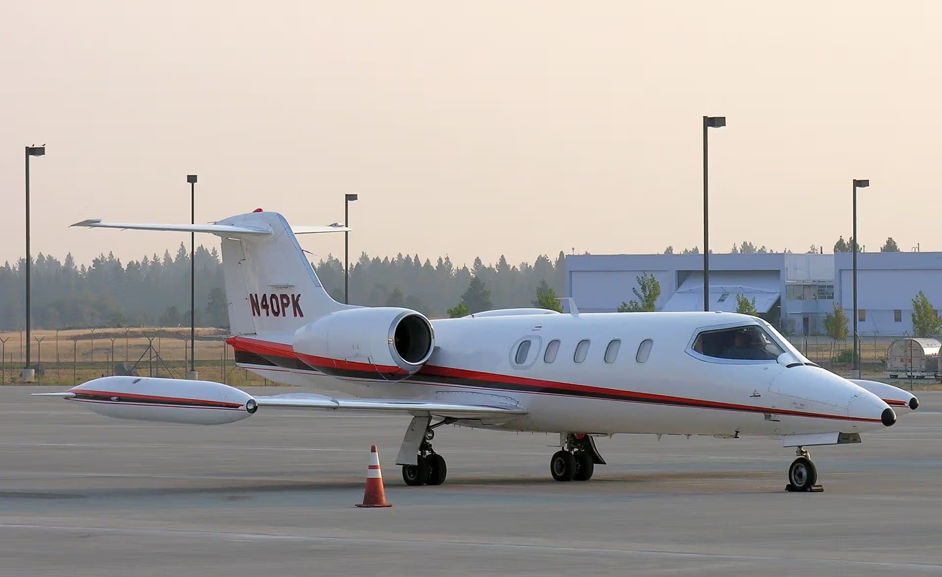 N40PK — Business jet