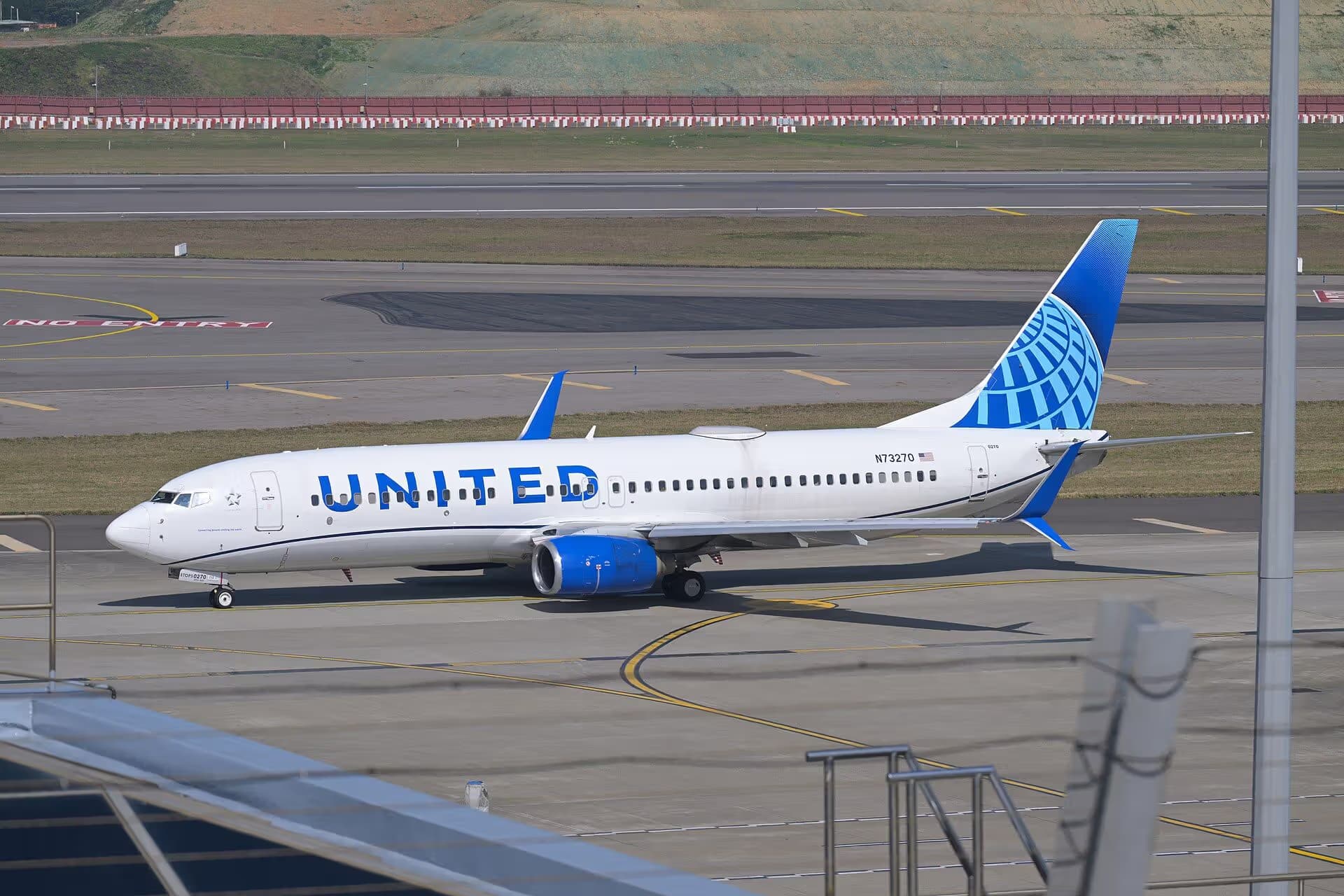 N73270 — Boeing