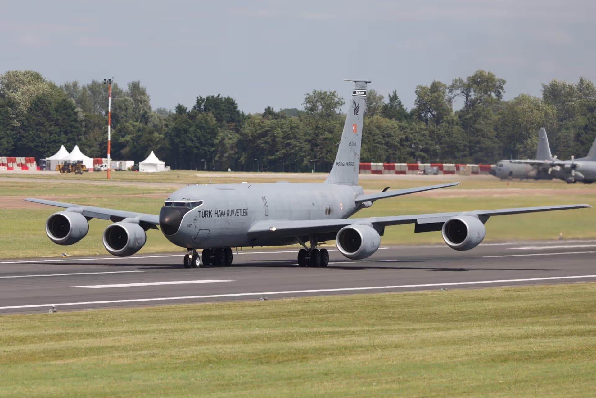 Unidentified — Boeing
