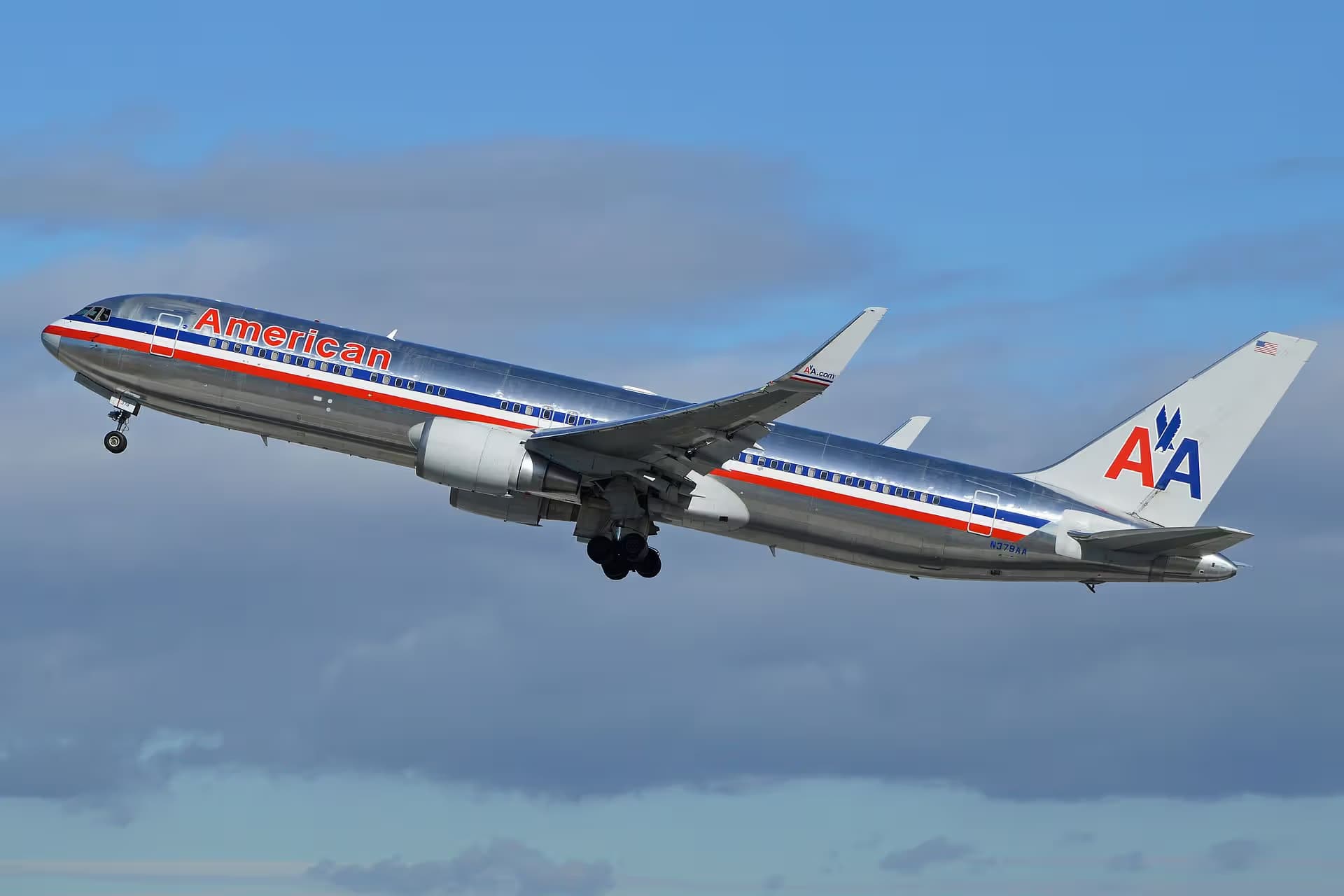 N379AA — Boeing