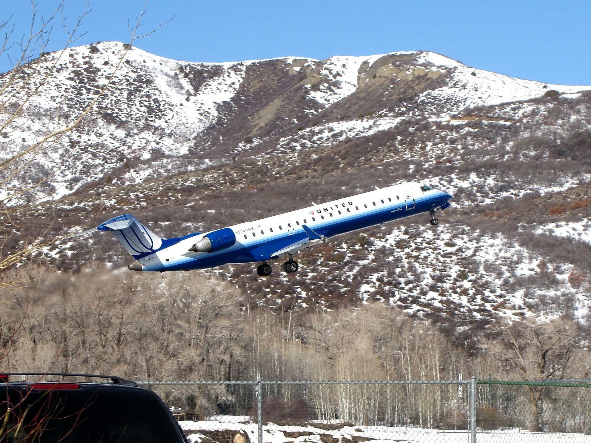 N744SK — Bombardier