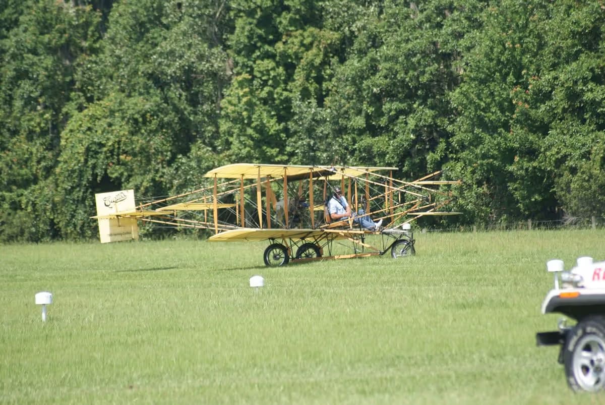 Unidentified — Aircraft