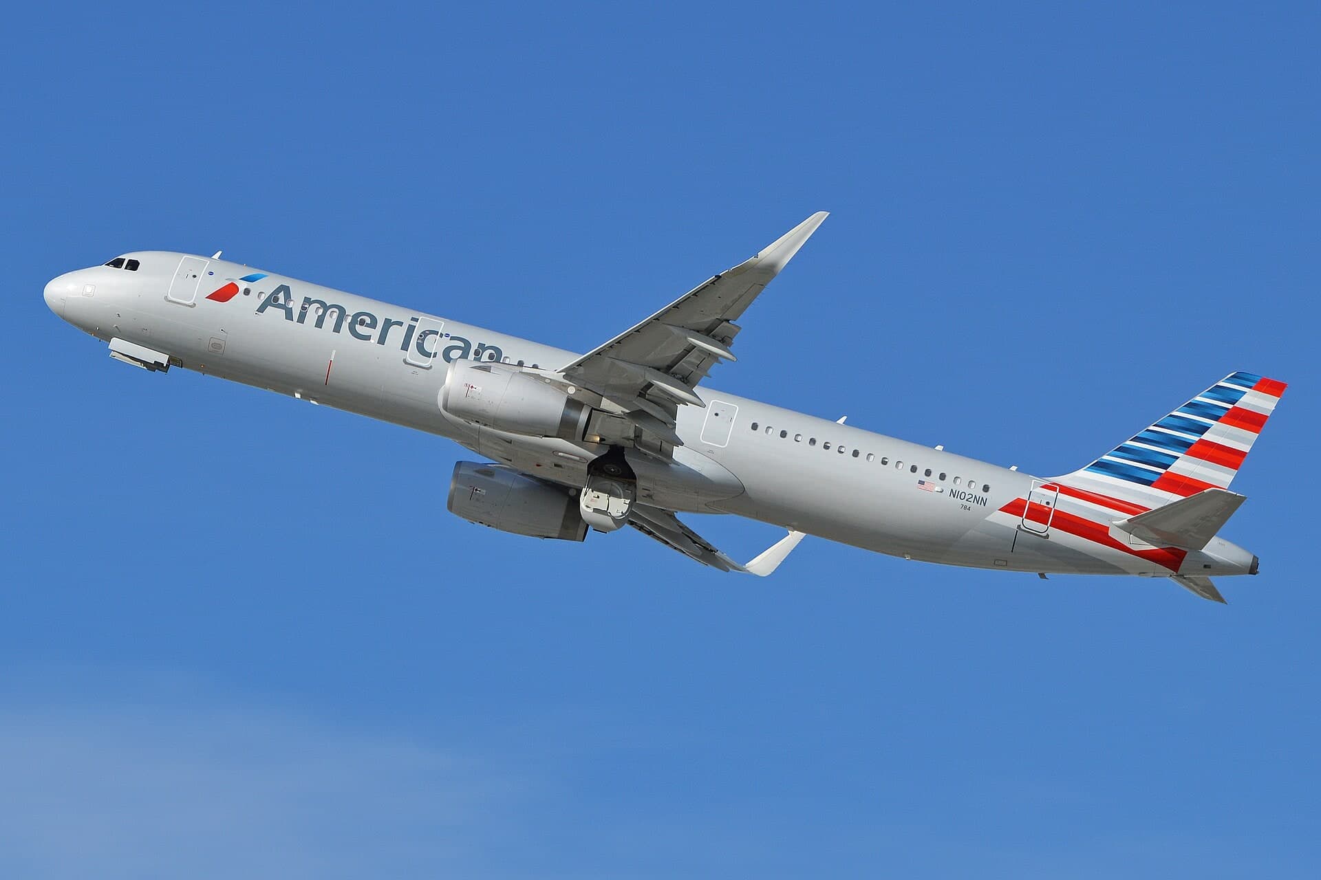 N102NN — Twin-engine aircraft