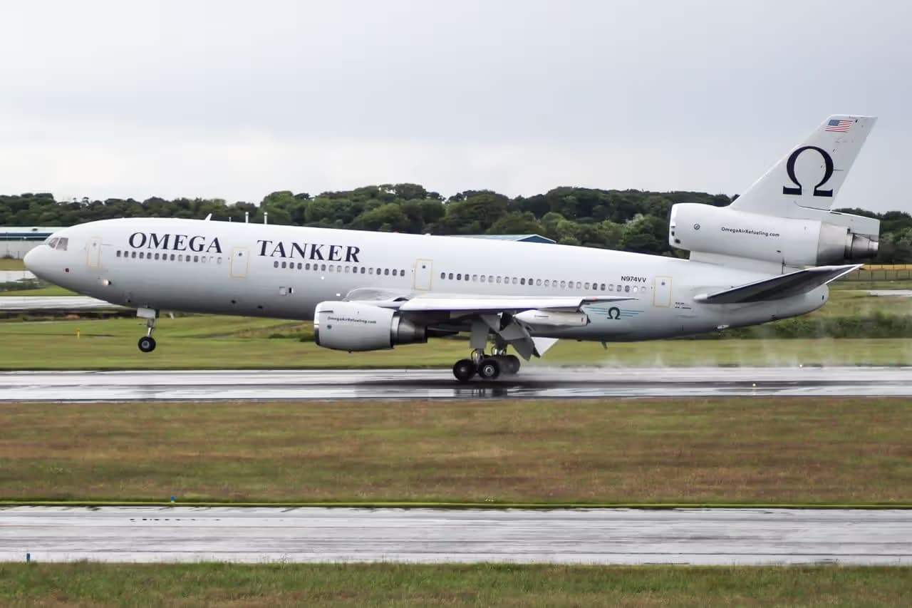 N974VV — Douglas