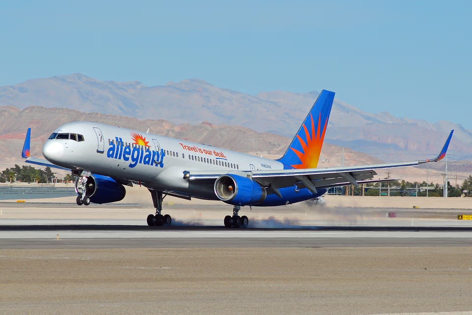 N902NV — Twin-engine aircraft