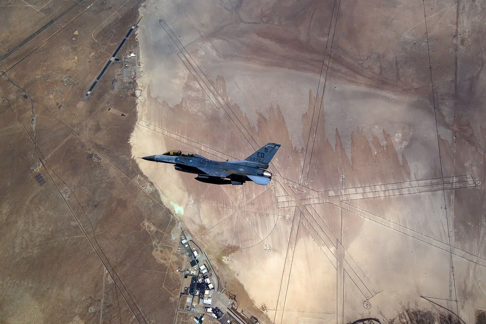 Unidentified — Aircraft at Edwards Air Force Base