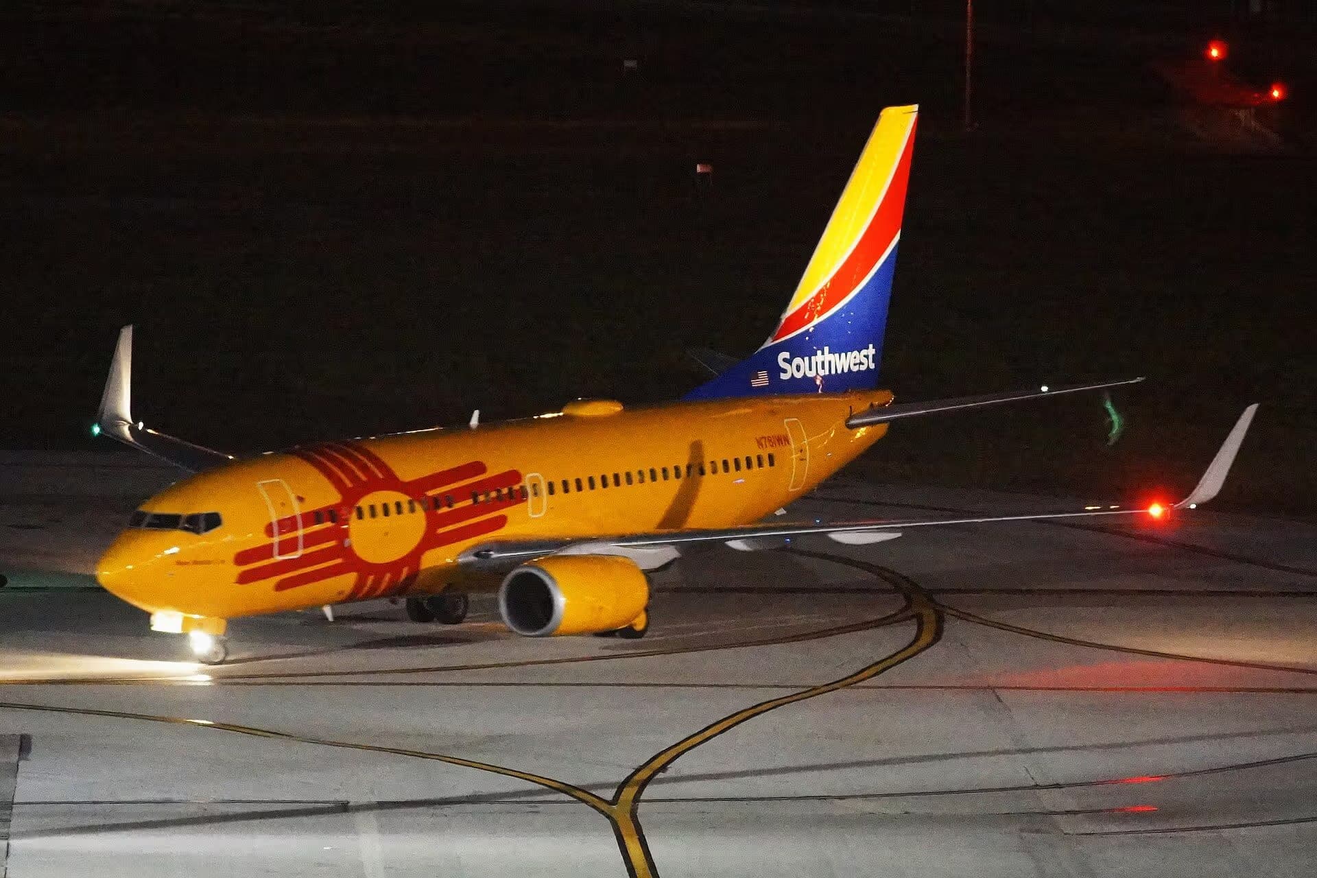 N781WN — Twin-engine aircraft